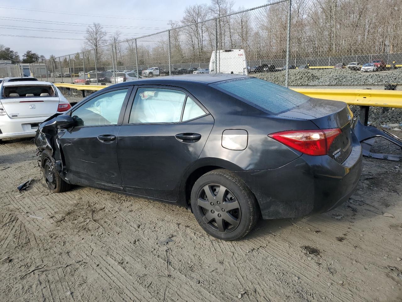 2018 TOYOTA COROLLA L - Фото 2