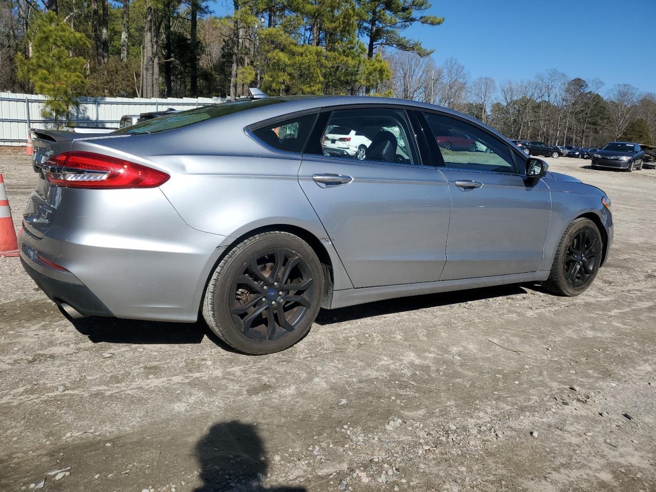 2020 FORD FUSION SE - Фото 3