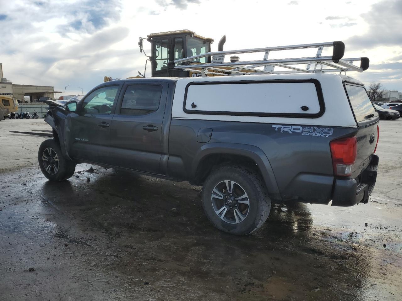 2017 TOYOTA TACOMA DOU - Фото 2