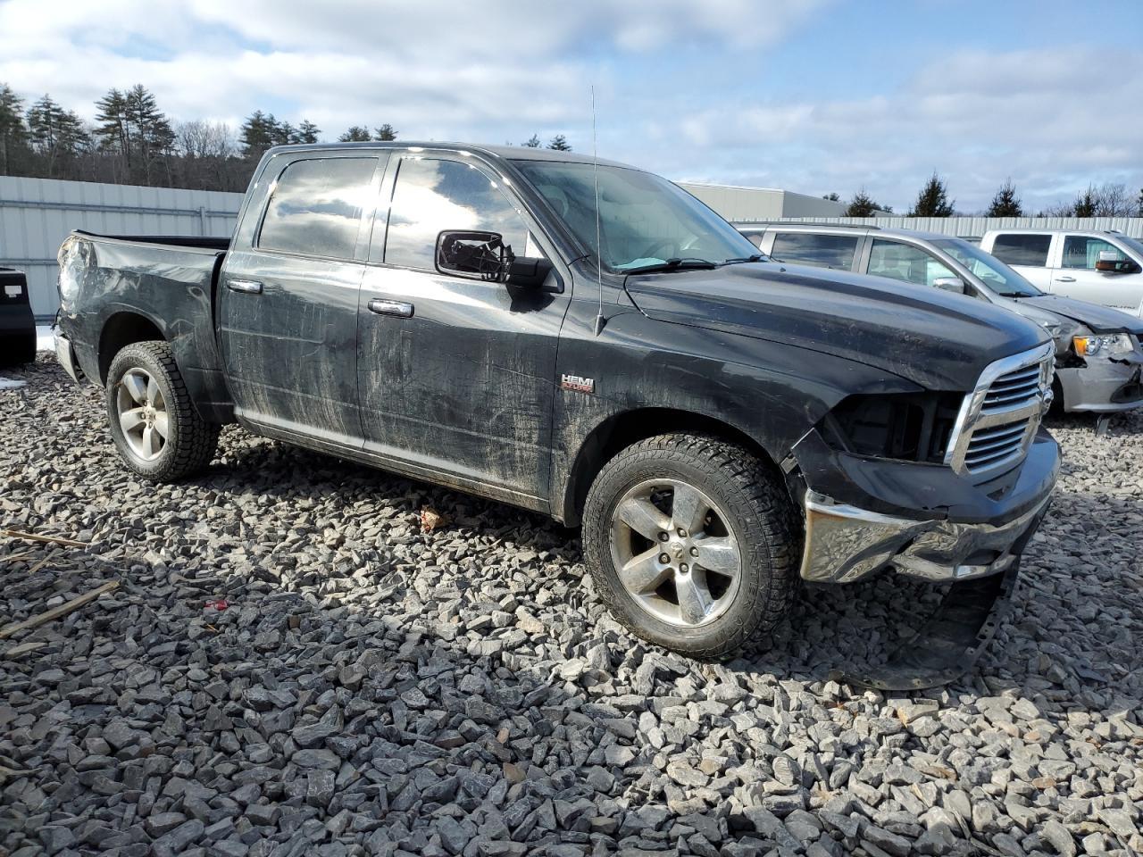 2015 RAM 1500 SLT - Фото 4