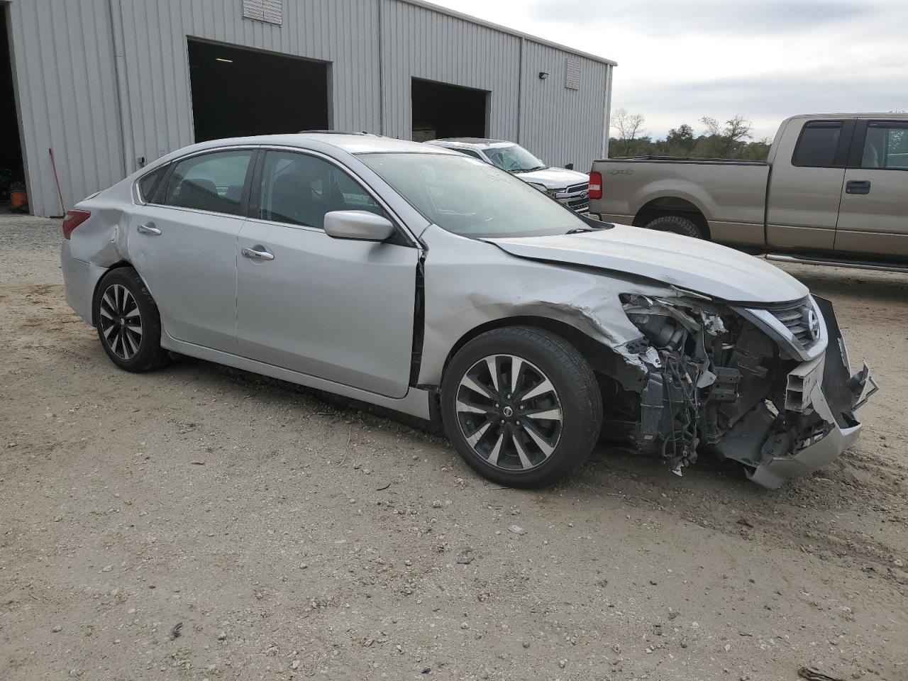 2018 NISSAN ALTIMA 2.5 - Фото 4