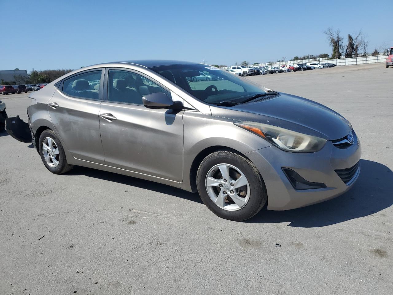 2014 HYUNDAI ELANTRA SE - Image 4