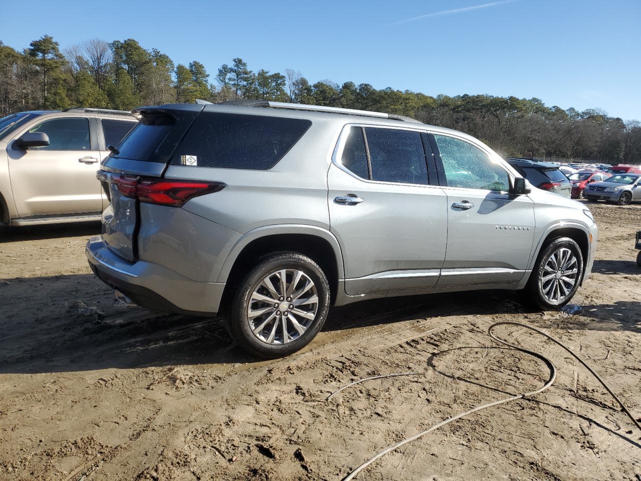 2023 CHEVROLET TRAVERSE P - Image 3