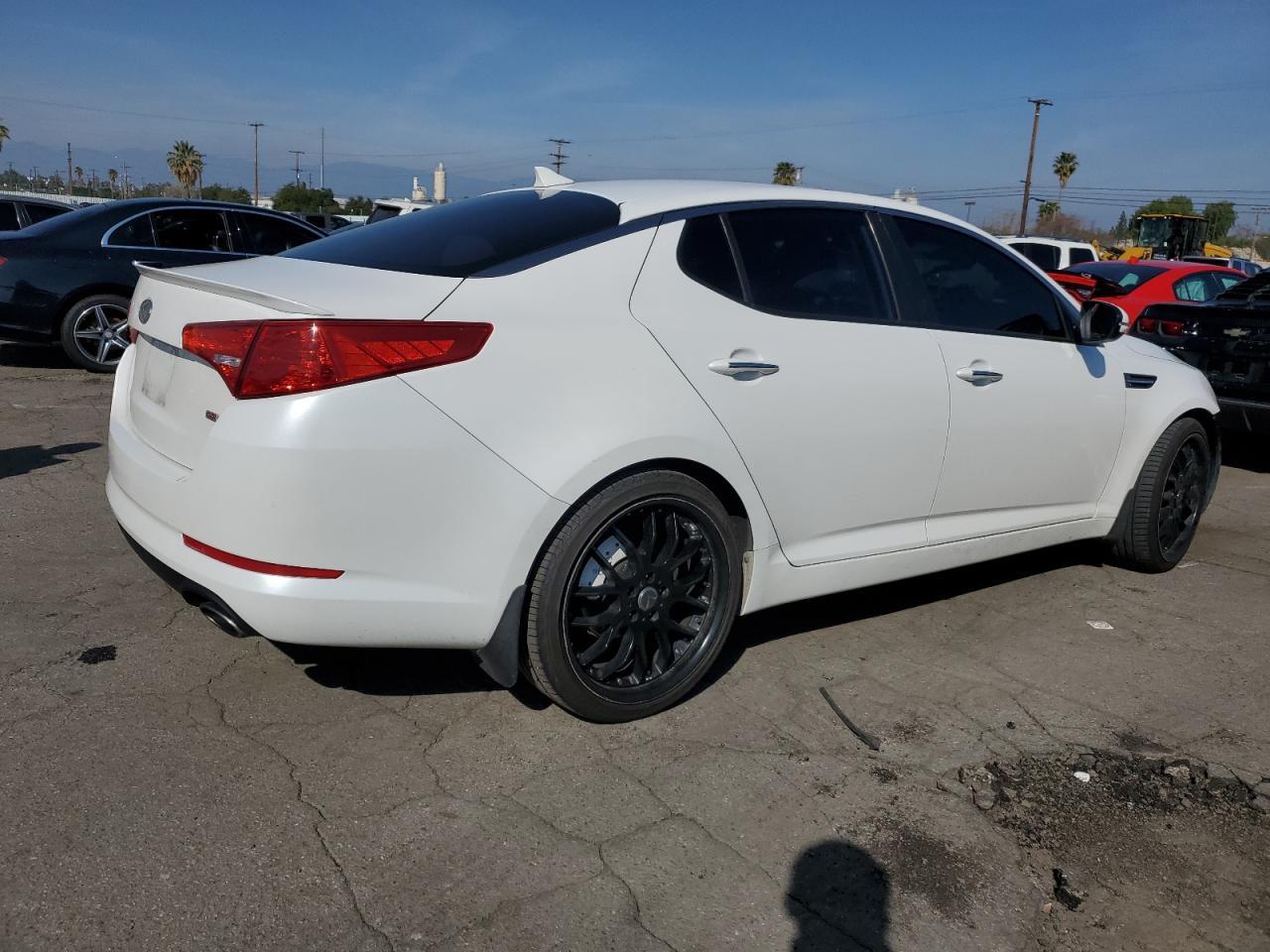 2013 KIA OPTIMA LX - Фото 3