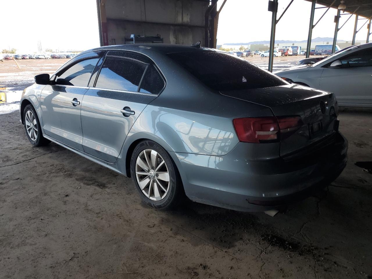 2016 VOLKSWAGEN JETTA SE - Image 2