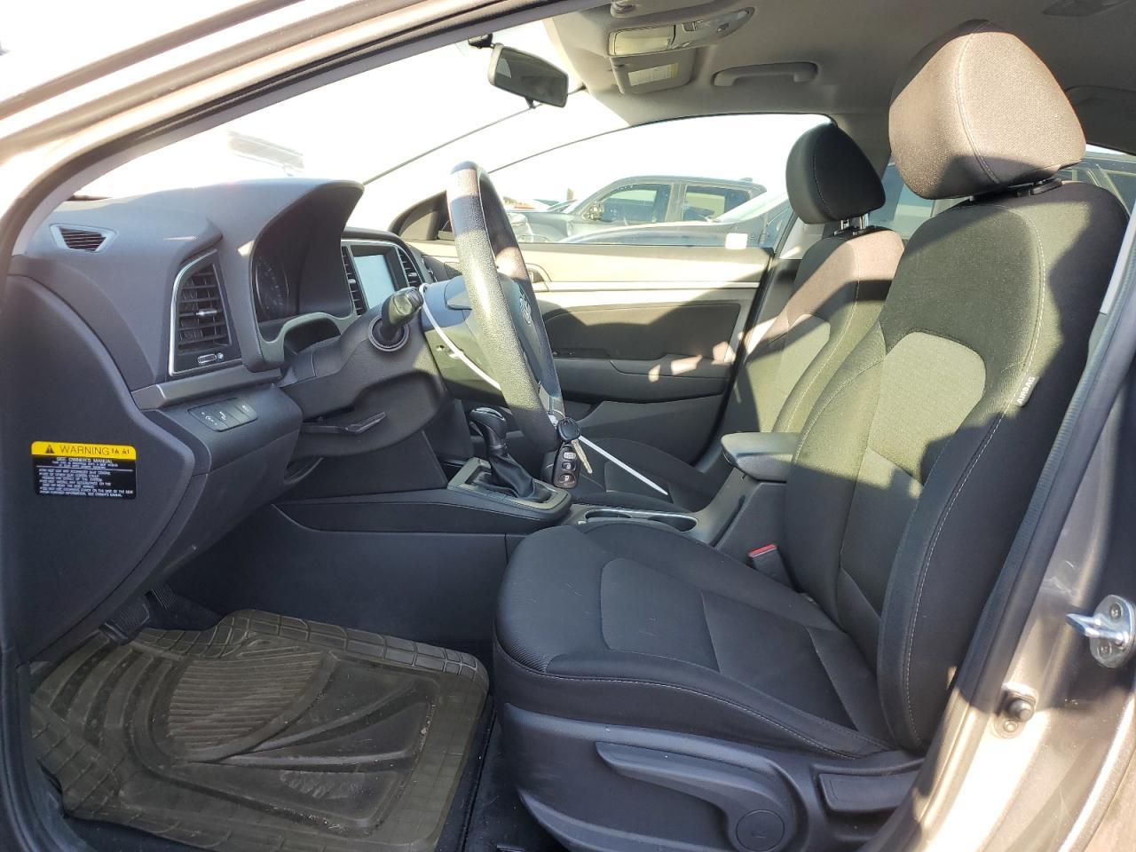 2018 HYUNDAI ELANTRA SE - Image 7