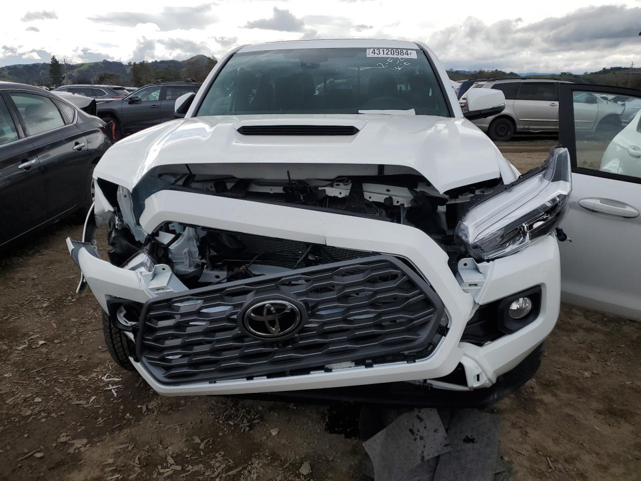 2023 TOYOTA TACOMA DOU - Фото 5