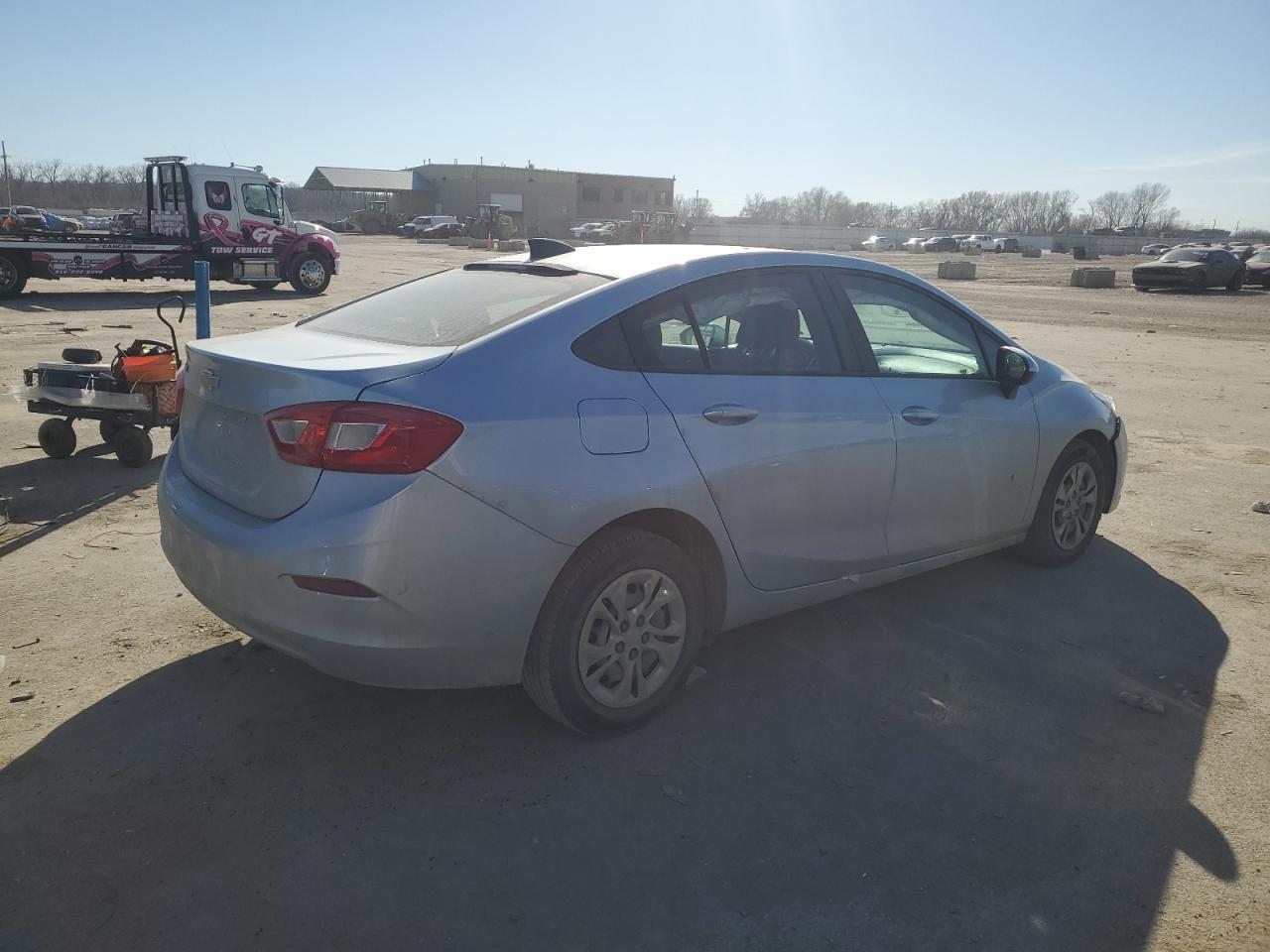 2017 CHEVROLET CRUZE LS - Image 3