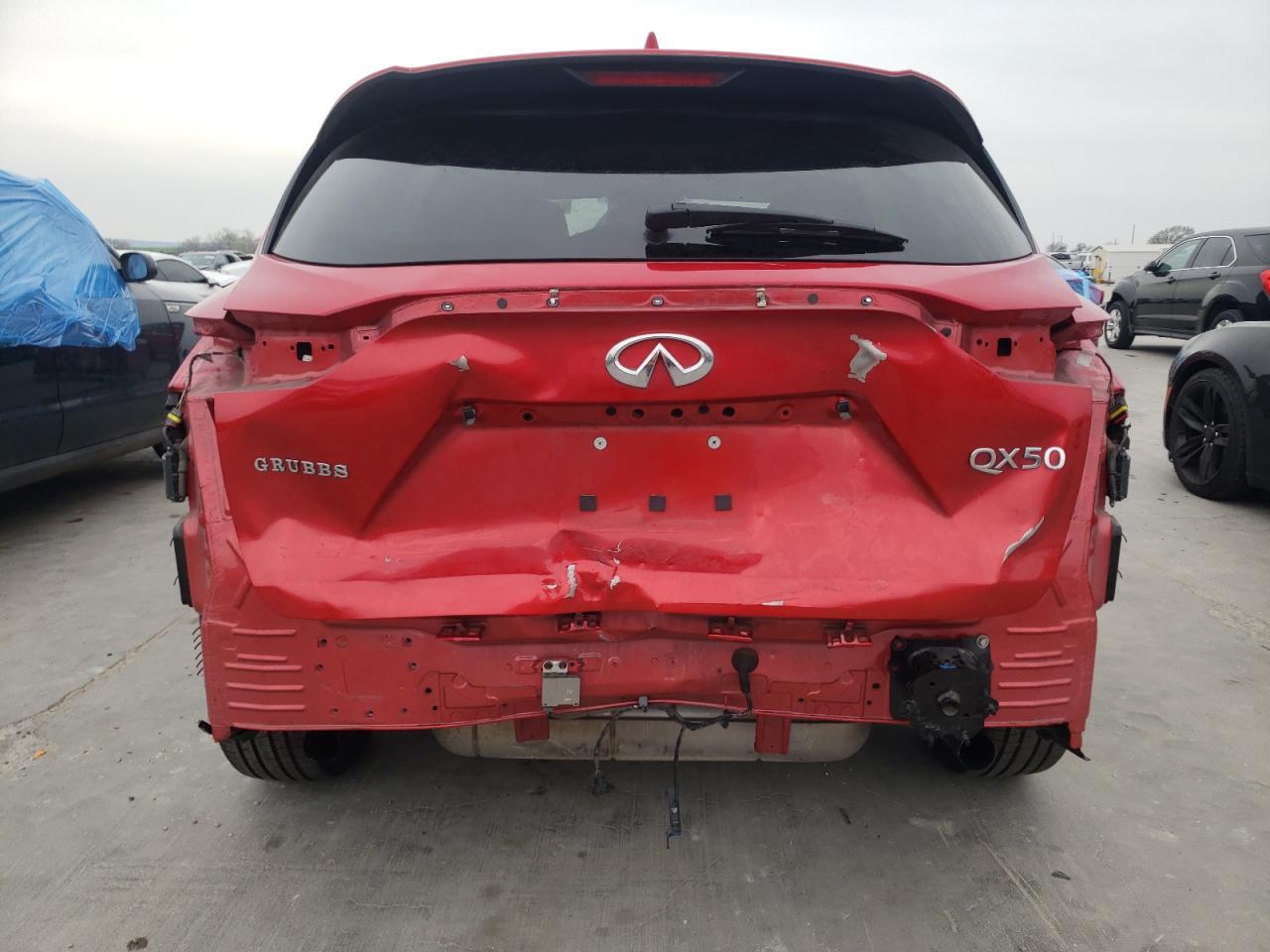2019 INFINITI QX50 ESSEN - Image 6