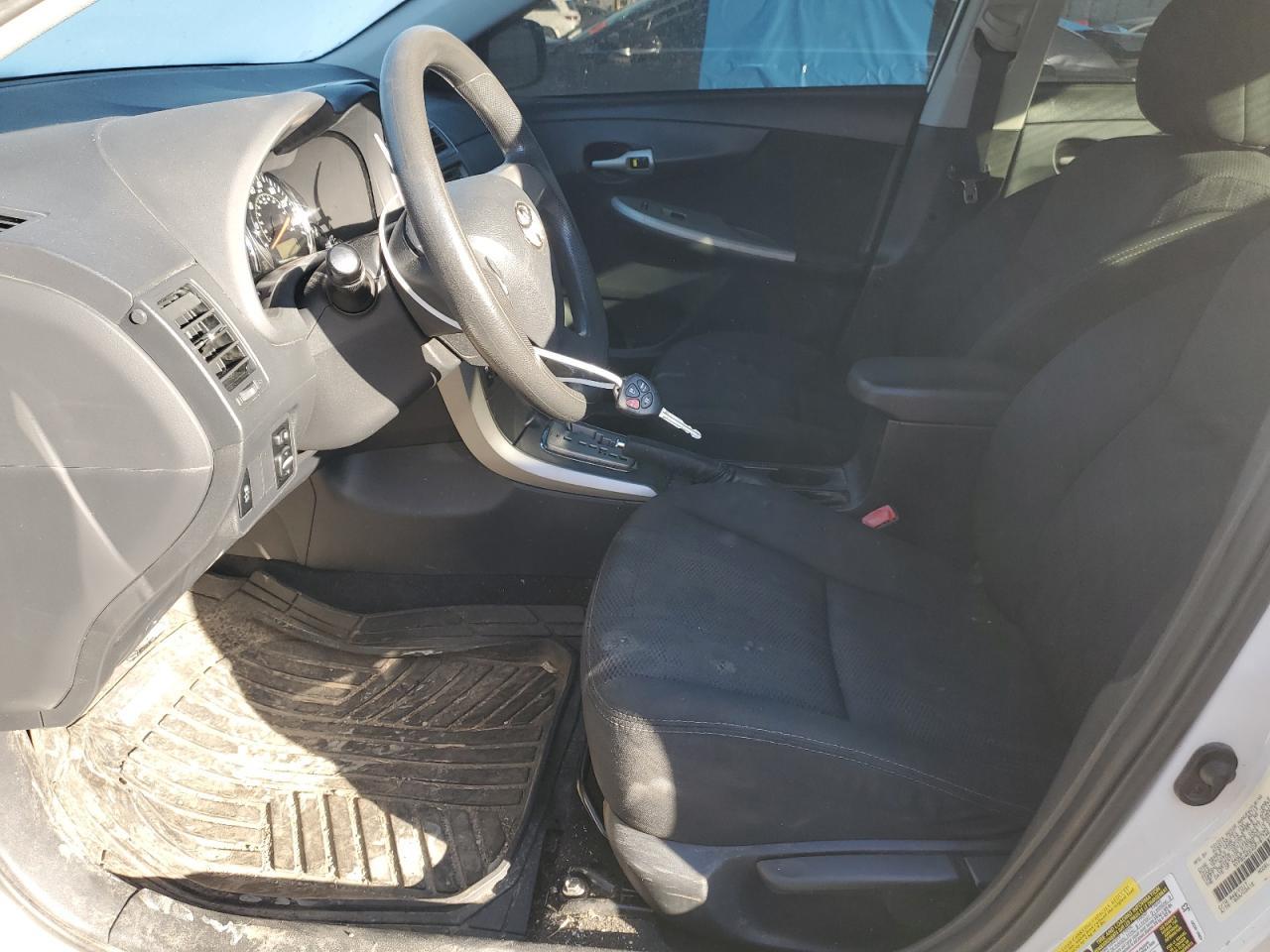 2013 TOYOTA COROLLA BA - Фото 7