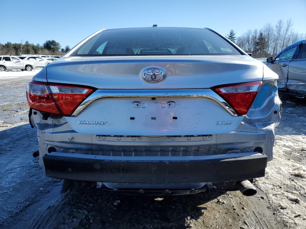 2015 TOYOTA CAMRY LE - Image 6