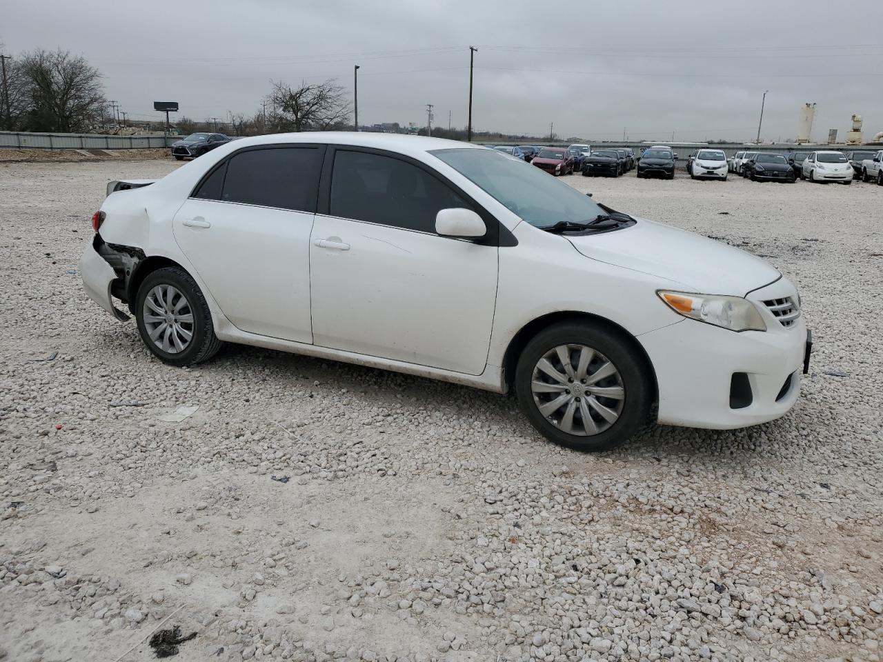 2013 TOYOTA COROLLA BA - Фото 4
