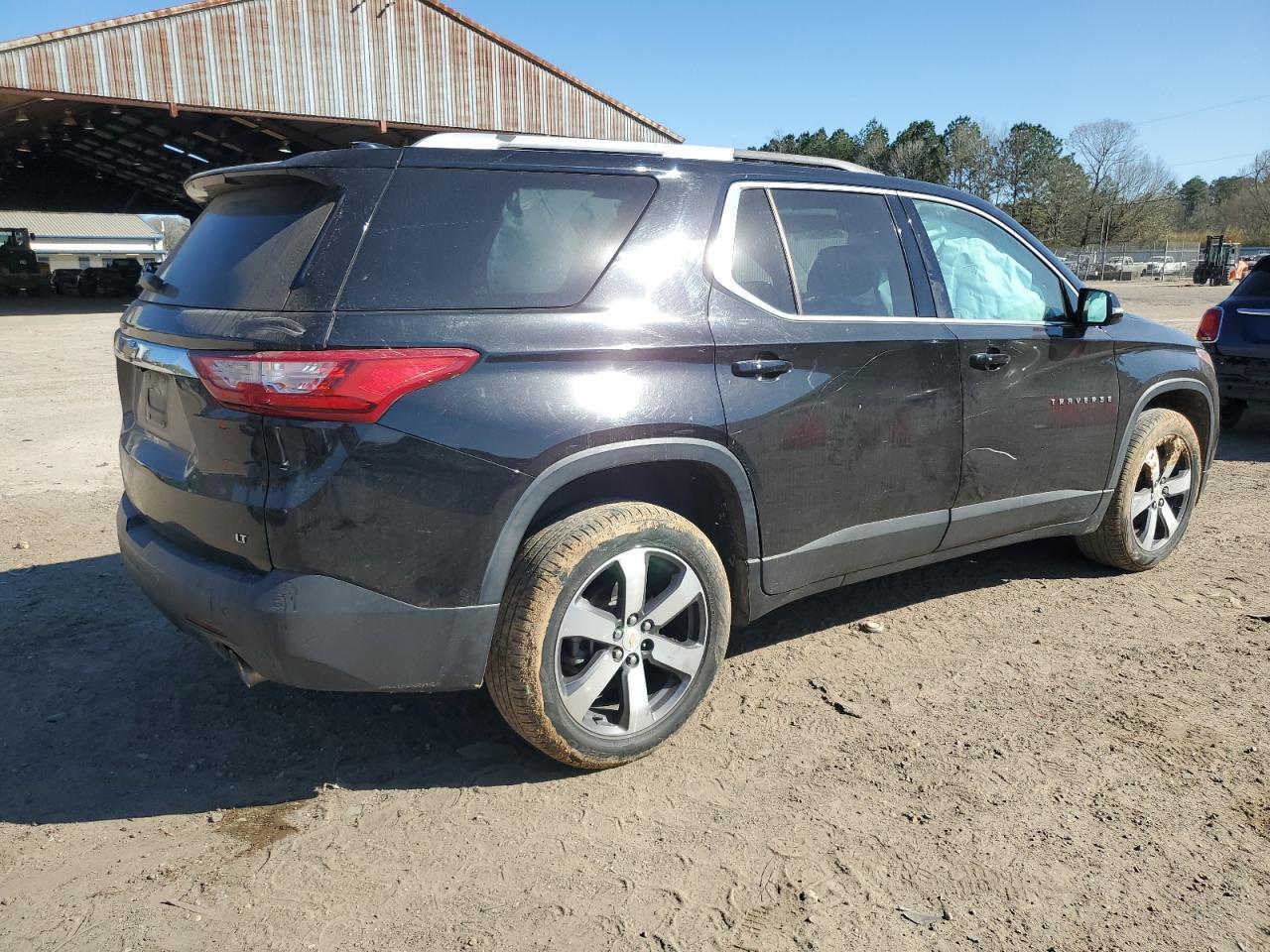 2018 CHEVROLET TRAVERSE L - Фото 3