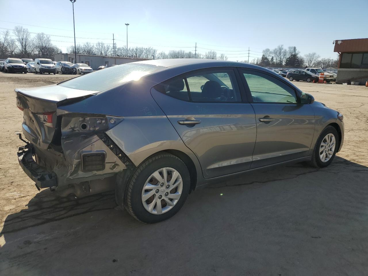 2018 HYUNDAI ELANTRA SE - Image 3