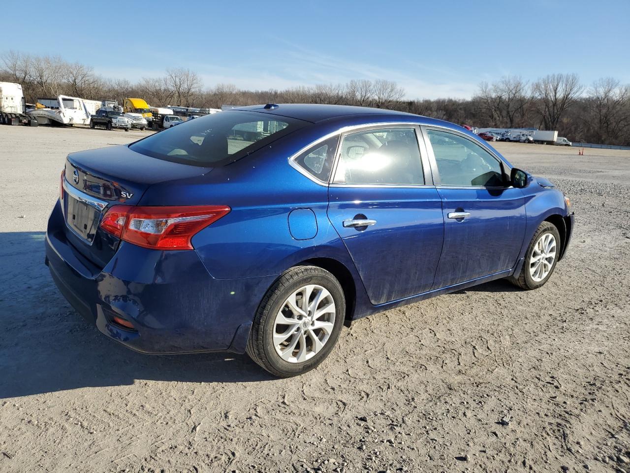2018 NISSAN SENTRA S - Фото 3