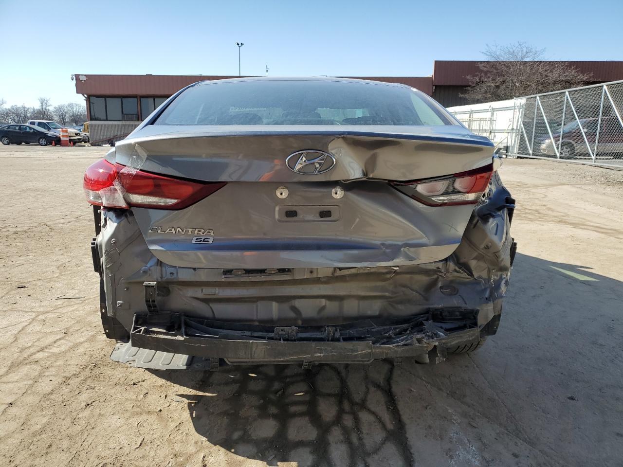 2018 HYUNDAI ELANTRA SE - Image 6