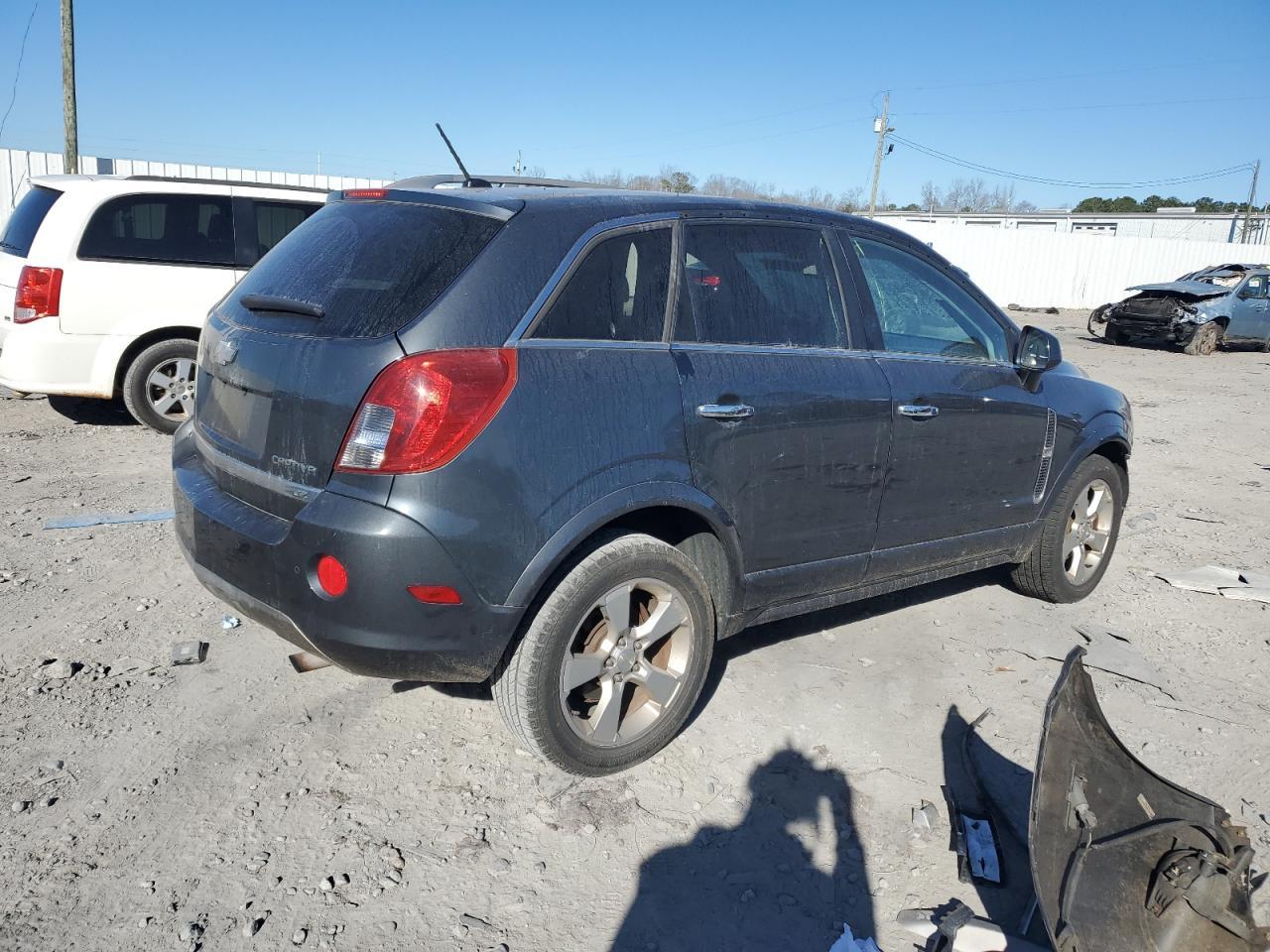 2013 CHEVROLET CAPTIVA LT - Image 3