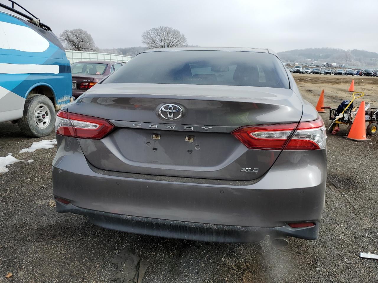 2018 TOYOTA CAMRY L - Фото 6