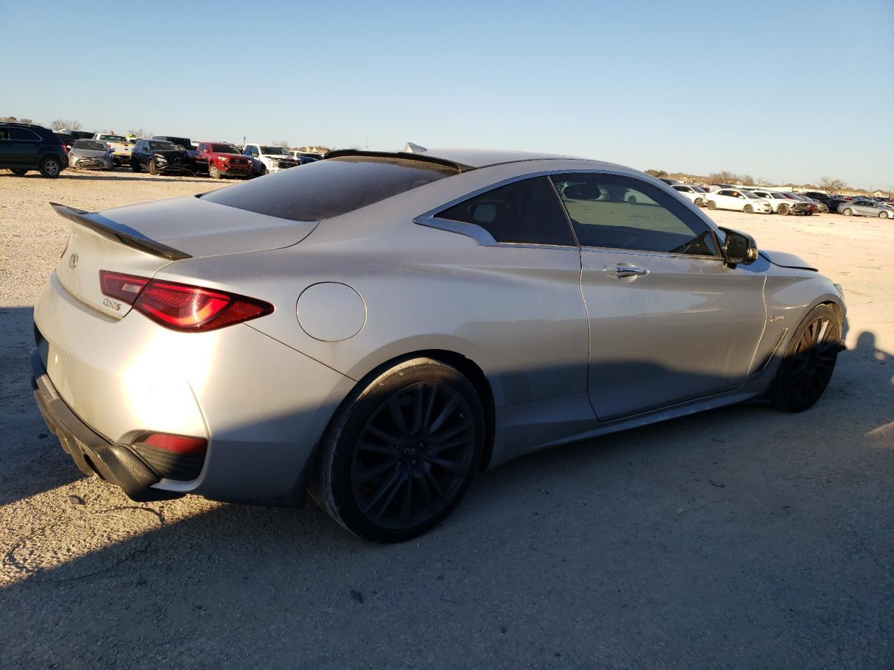2017 INFINITI Q60 RED SP - Image 3