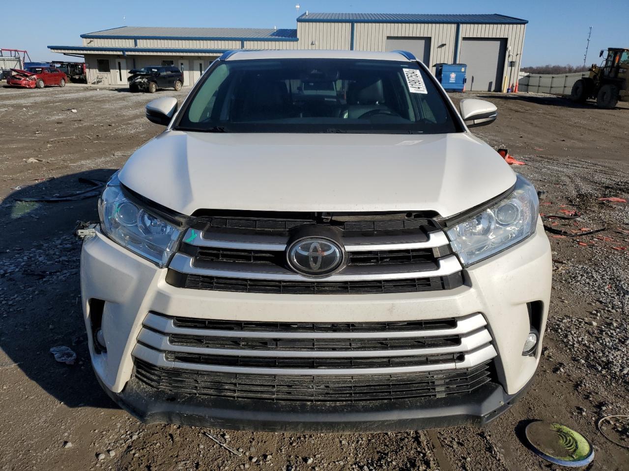 2018 TOYOTA HIGHLANDER - Фото 5