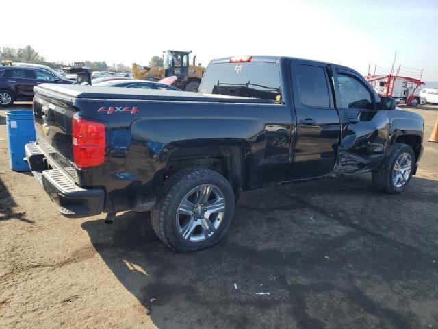 2018 Chevrolet Silverado K1500 Custom - Фото 3