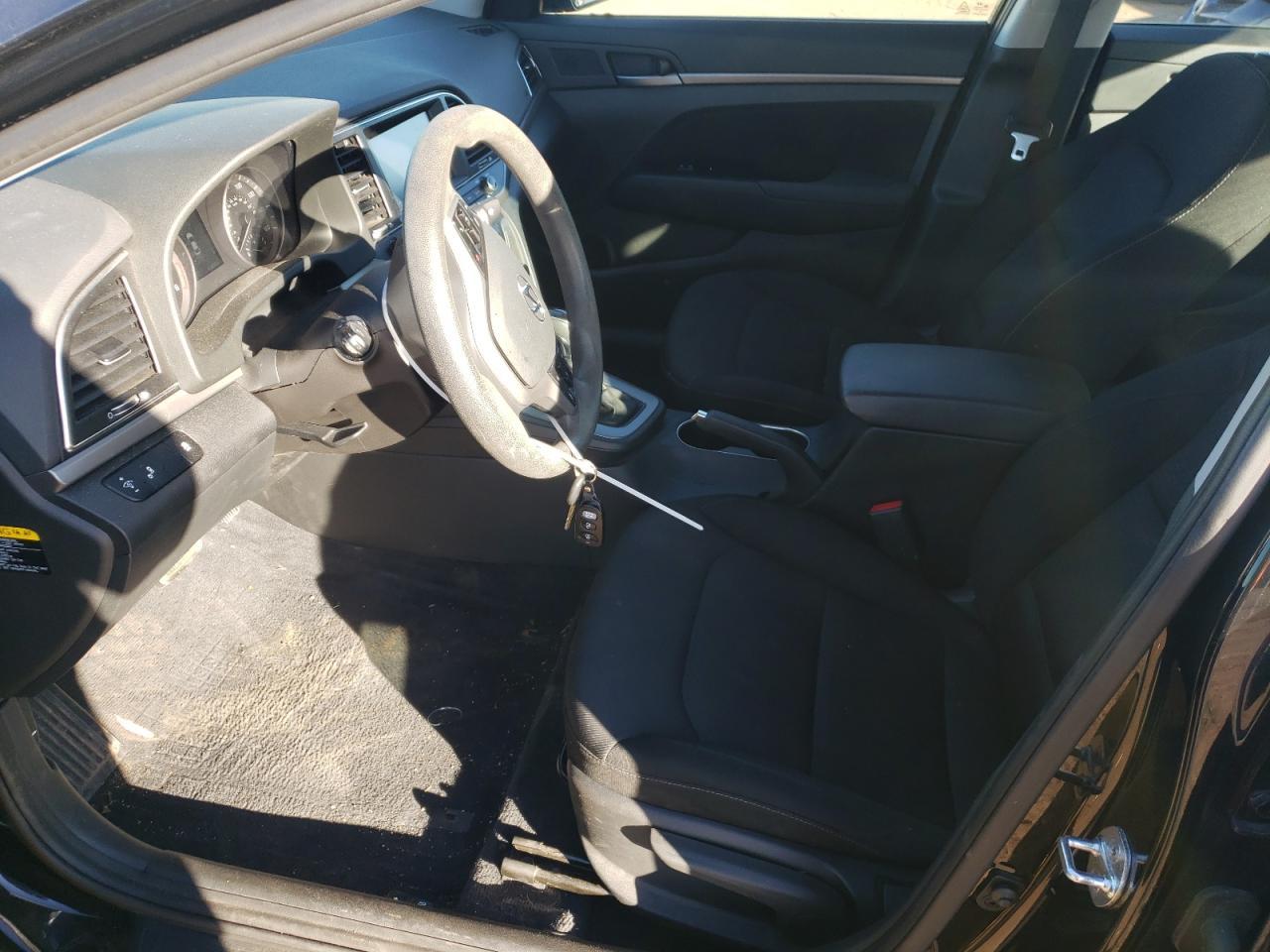 2018 HYUNDAI ELANTRA SE - Image 7