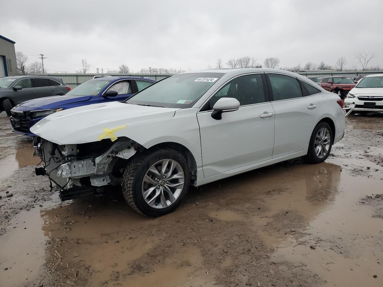 2022 TOYOTA AVALON XLE