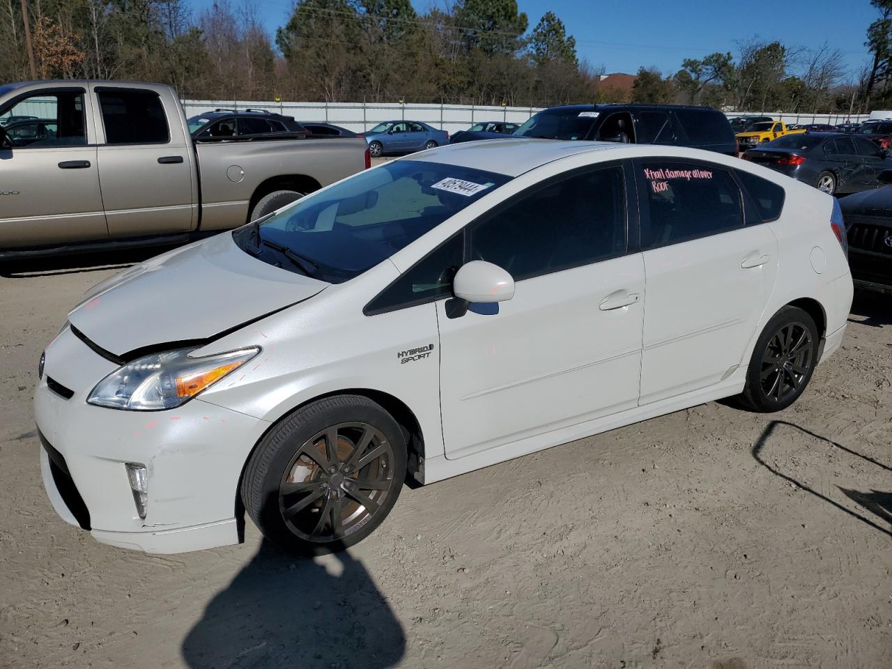 2013 TOYOTA PRIUS car image