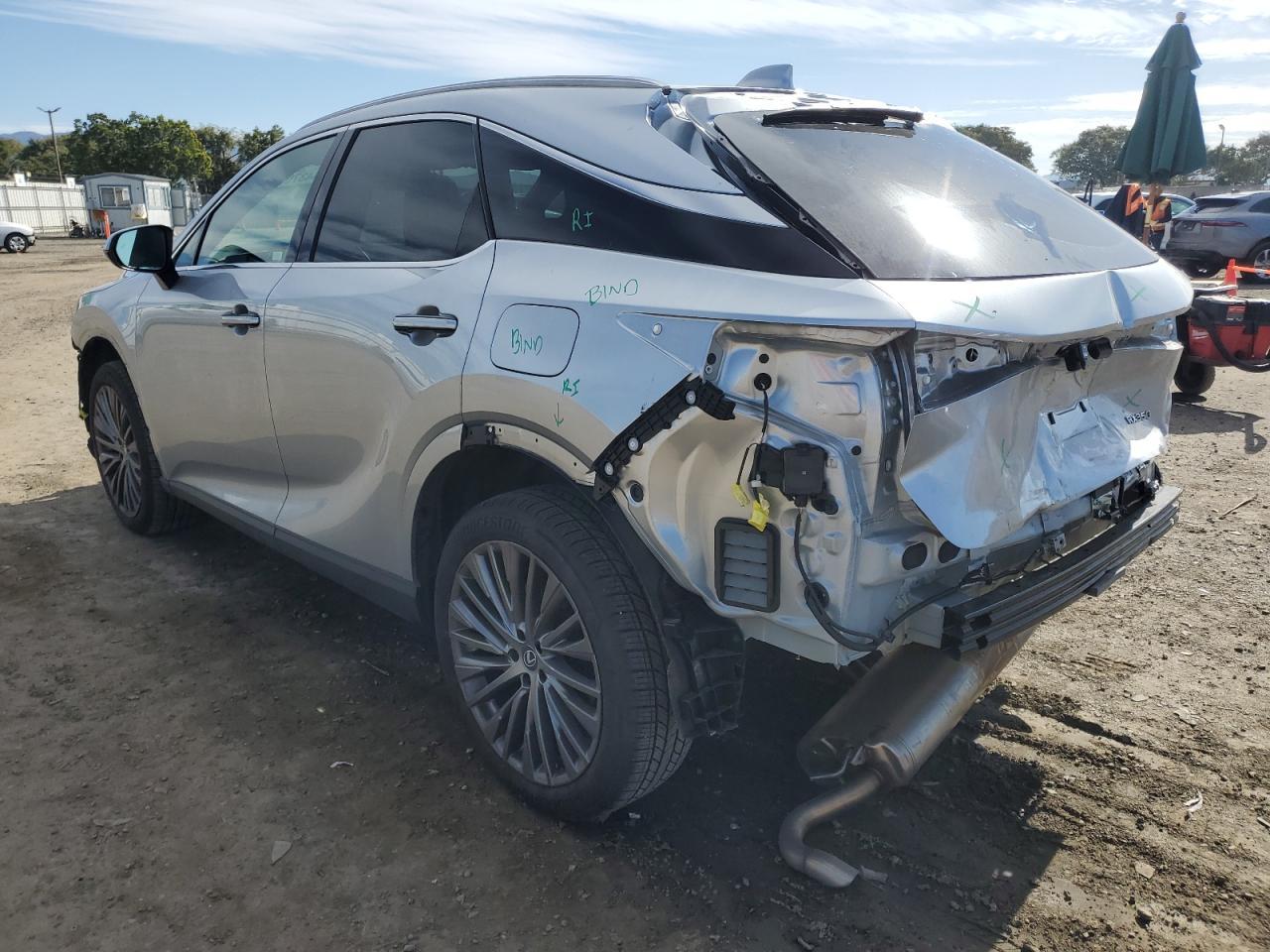 2023 LEXUS RX 350 BAS - Image 2
