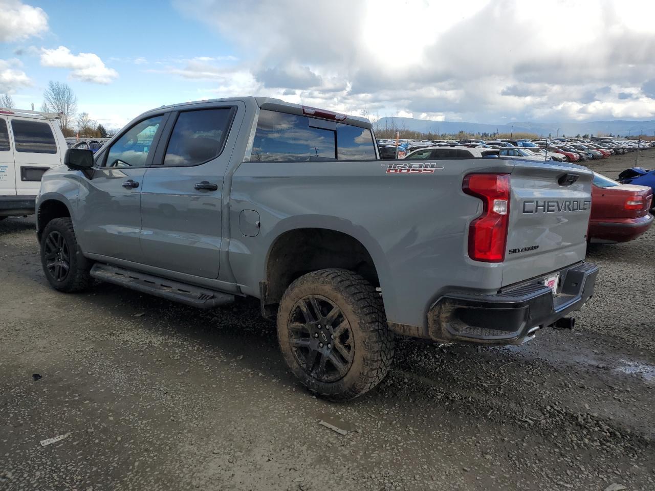 2024 CHEVROLET SILVERADO - Фото 2