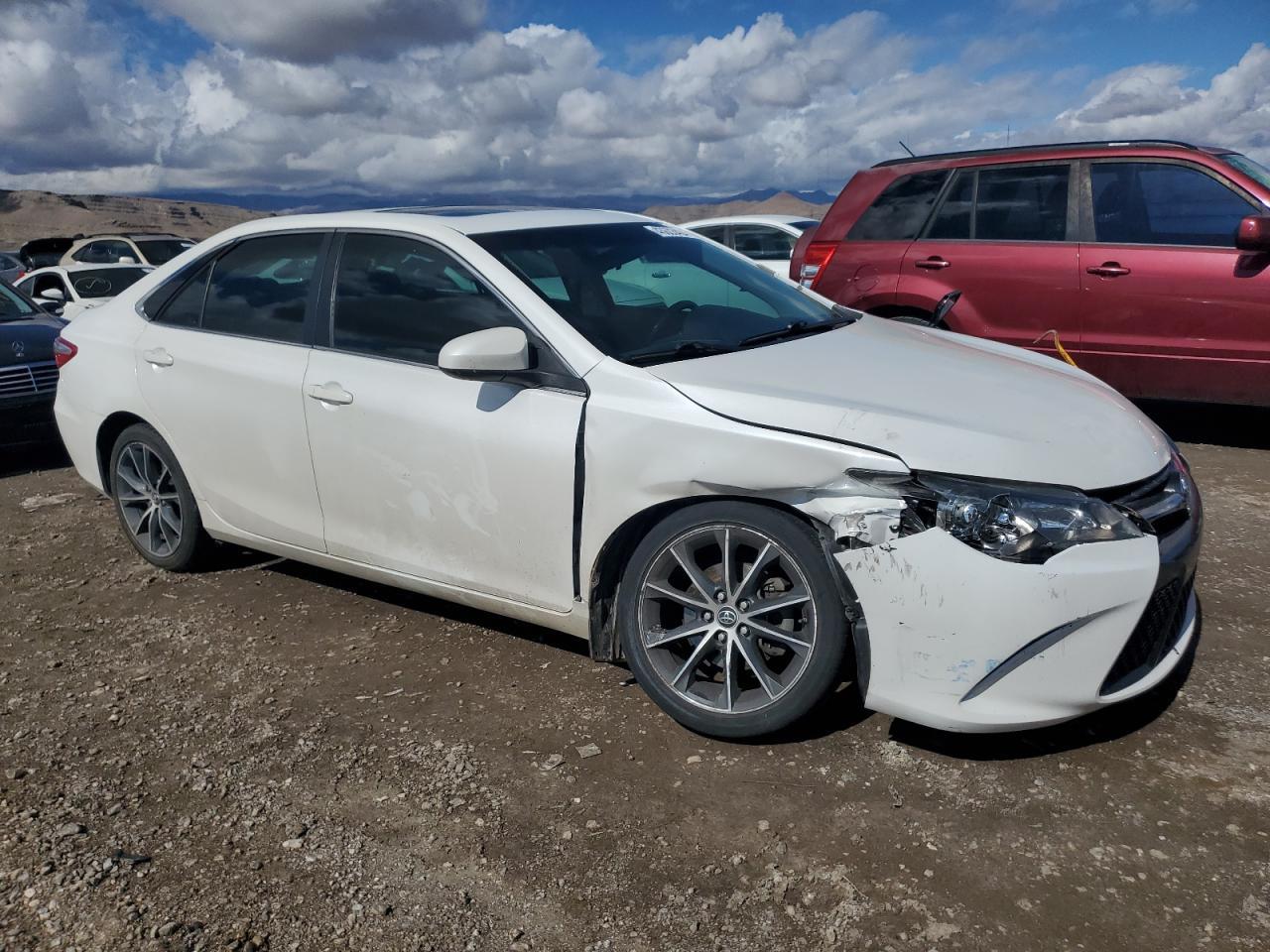2015 TOYOTA CAMRY LE - Фото 4