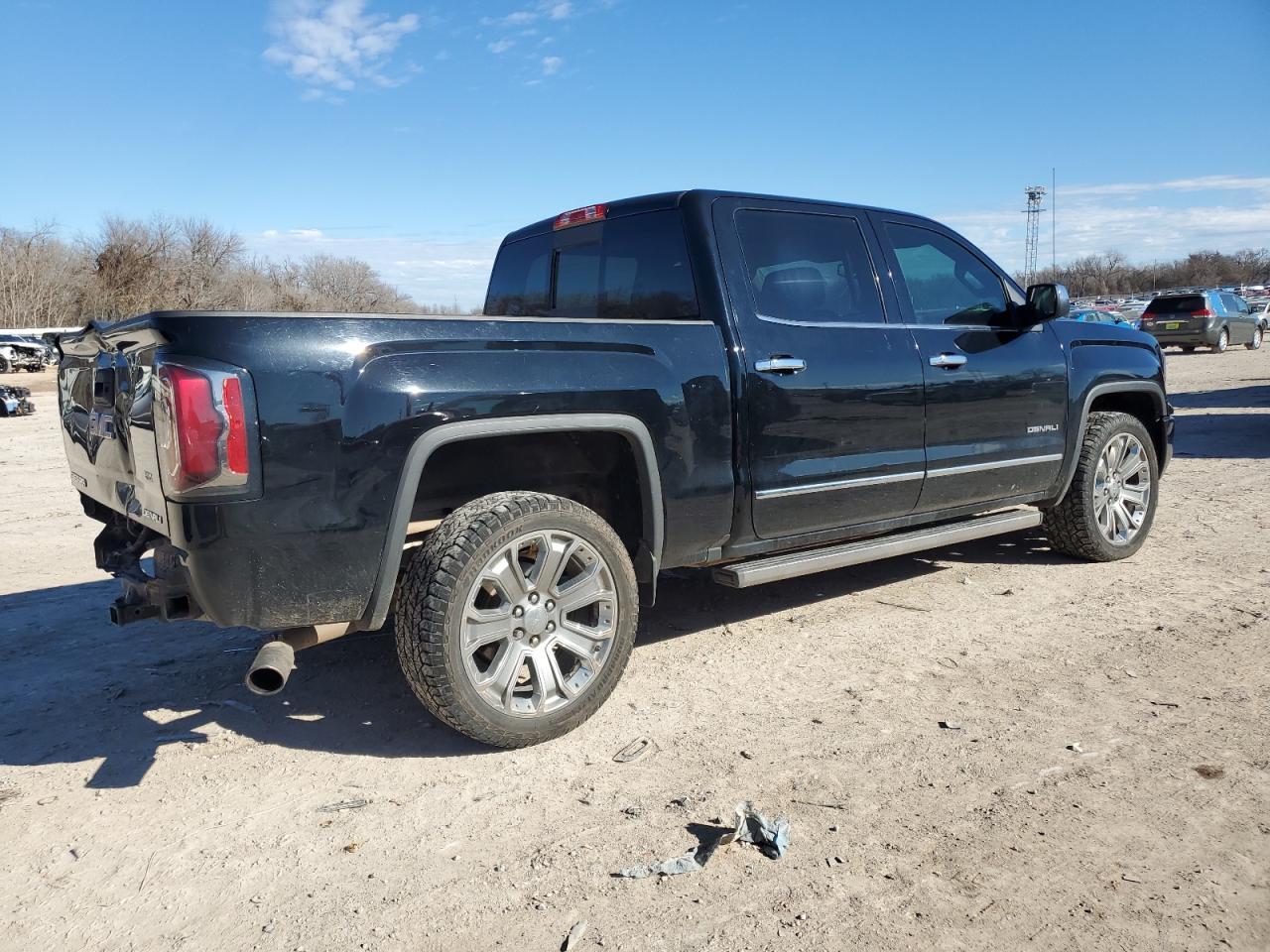 2018 GMC SIERRA K15 - Image 3