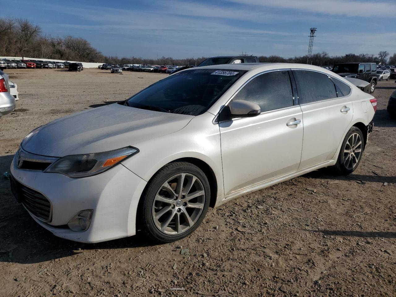 2015 TOYOTA AVALON XLE