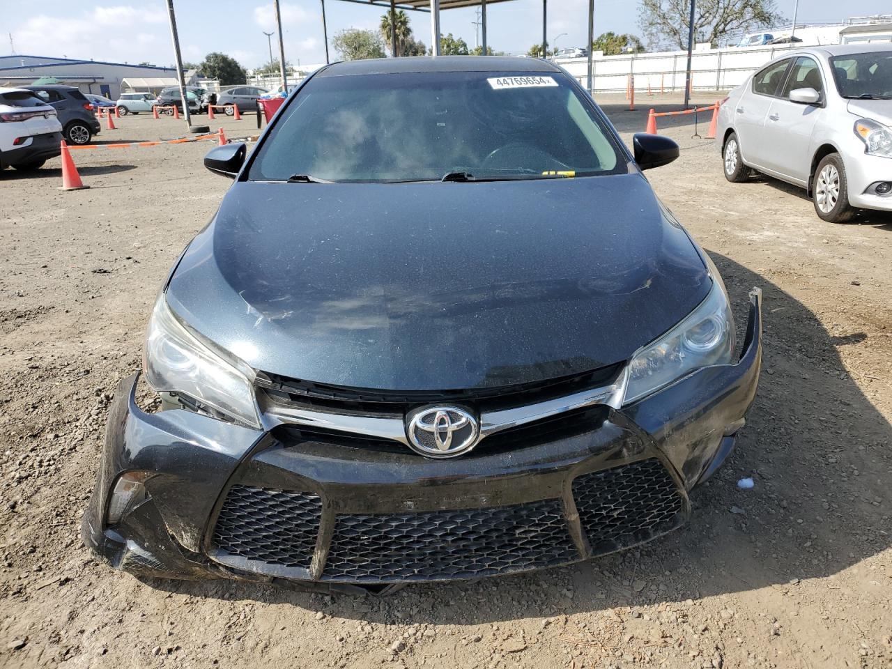 2015 TOYOTA CAMRY LE - Фото 5