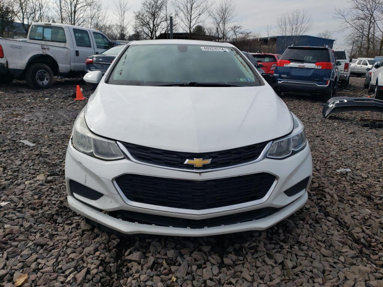 2017 CHEVROLET CRUZE LS - Image 5