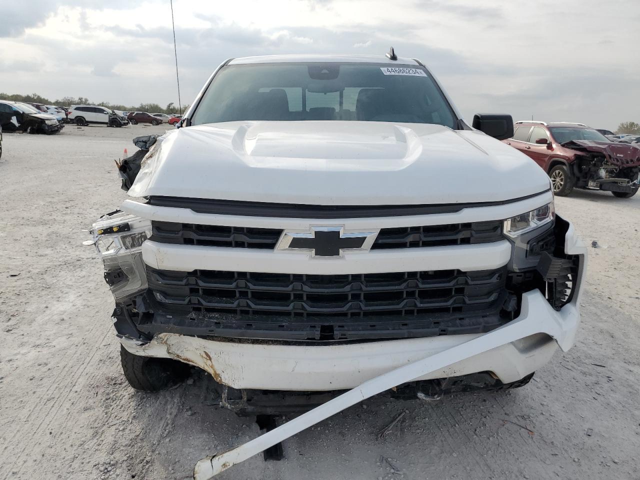 2023 CHEVROLET SILVERADO - Фото 5