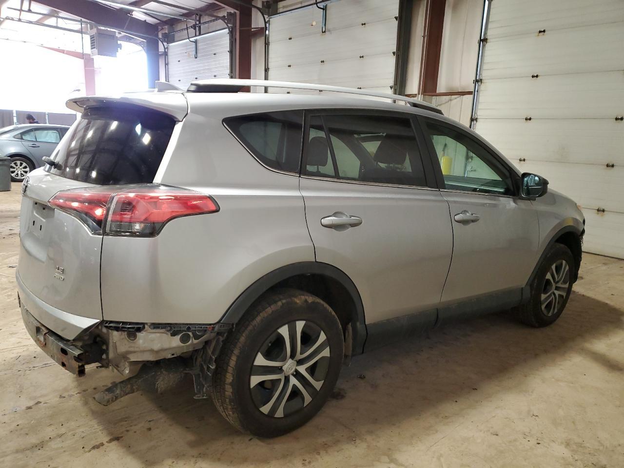2016 TOYOTA RAV4 LE - Image 3