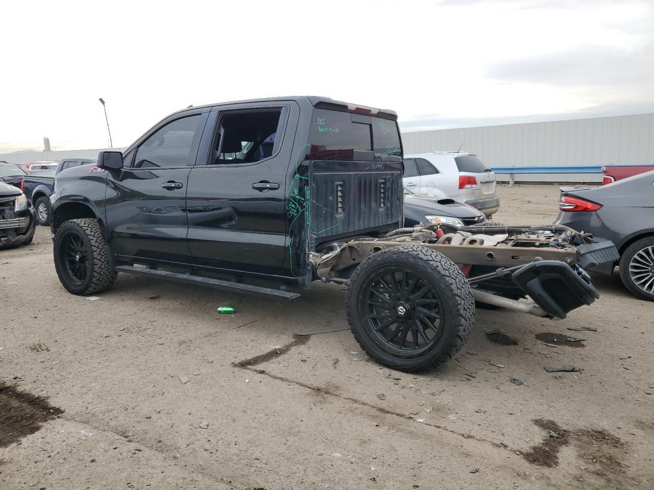 2019 CHEVROLET SILVERADO - Фото 2