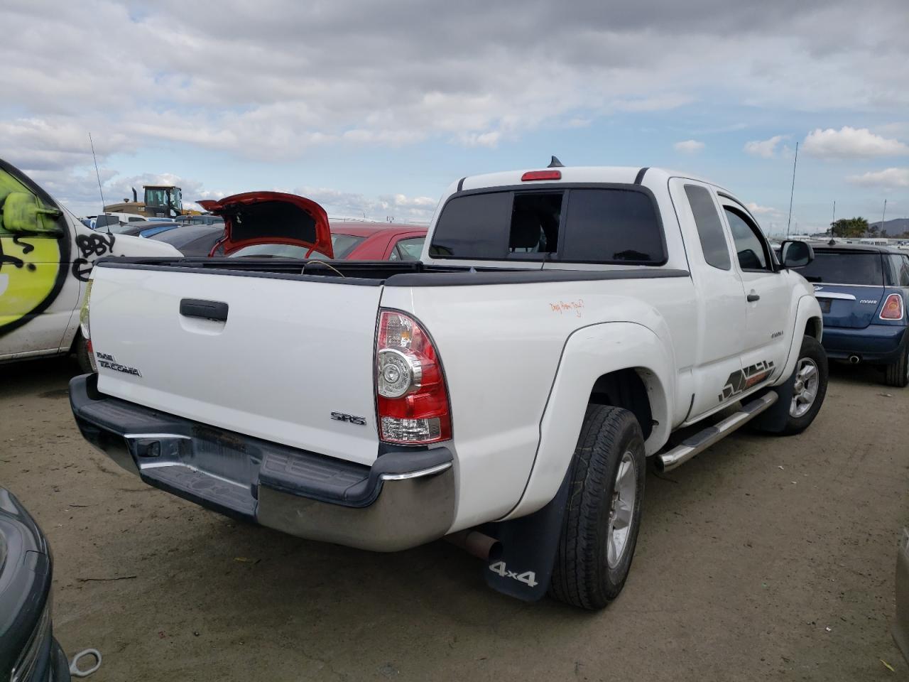 2015 TOYOTA TACOMA ACC - Фото 3