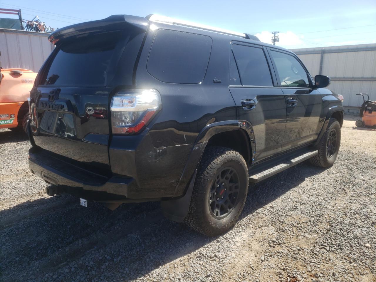 2019 TOYOTA 4RUNNER SR - Фото 3