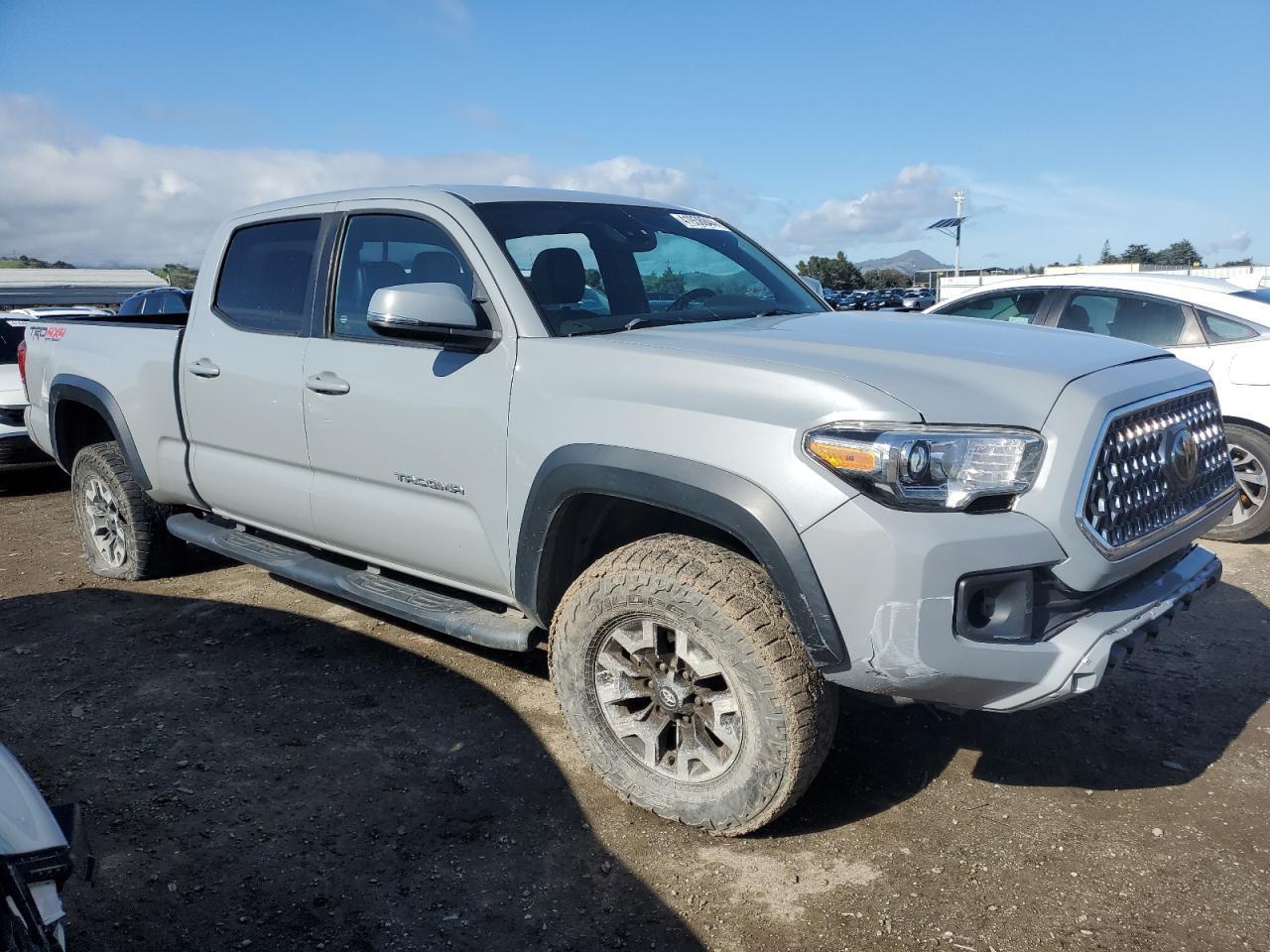 2019 TOYOTA TACOMA DOU - Фото 4