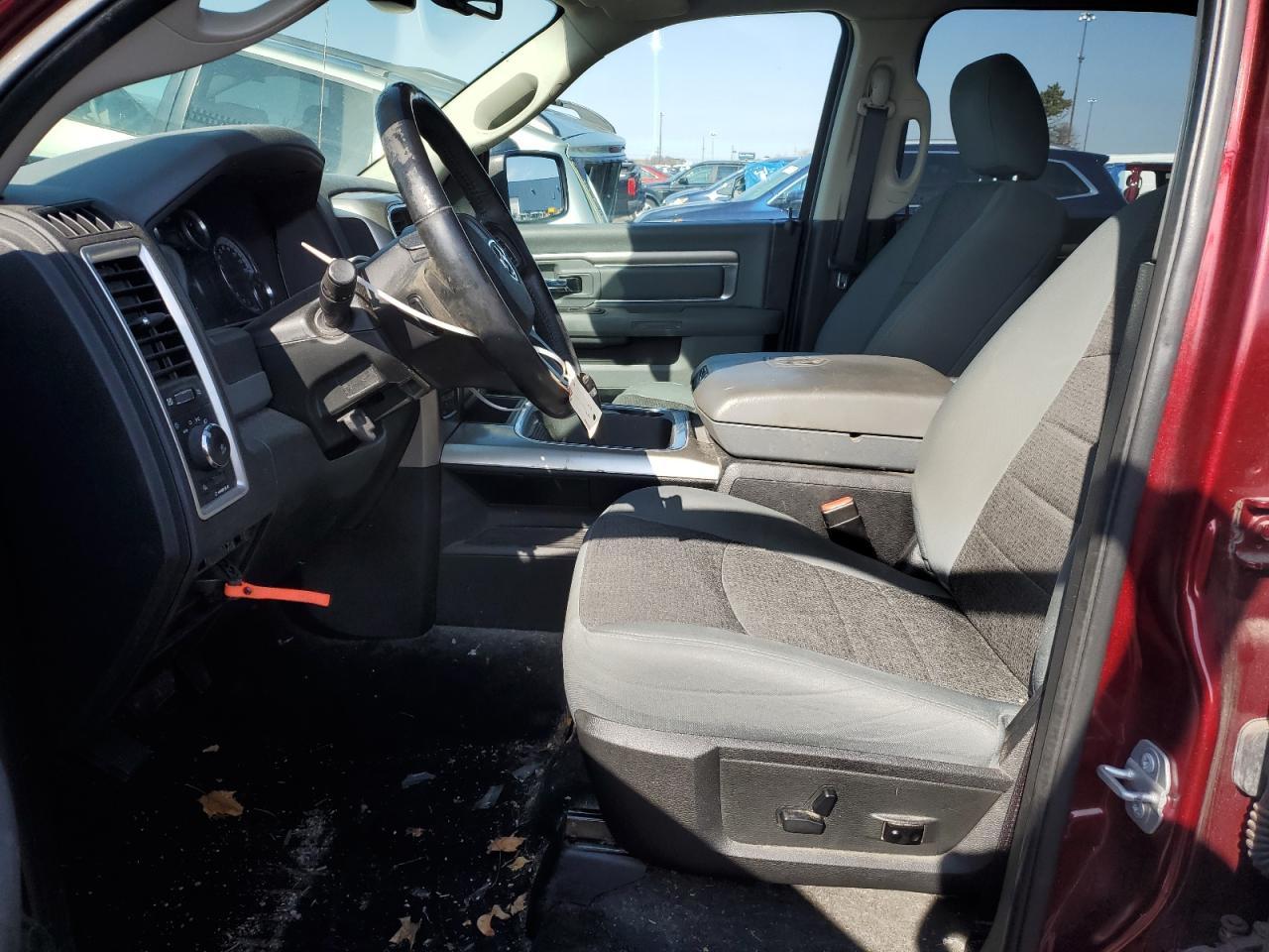 2017 RAM 1500 SLT - Фото 7
