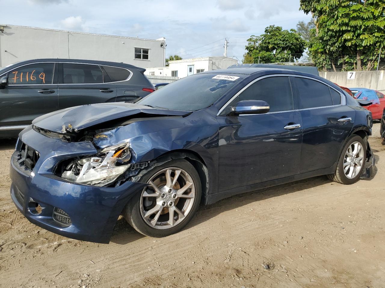 2014 NISSAN MAXIMA S