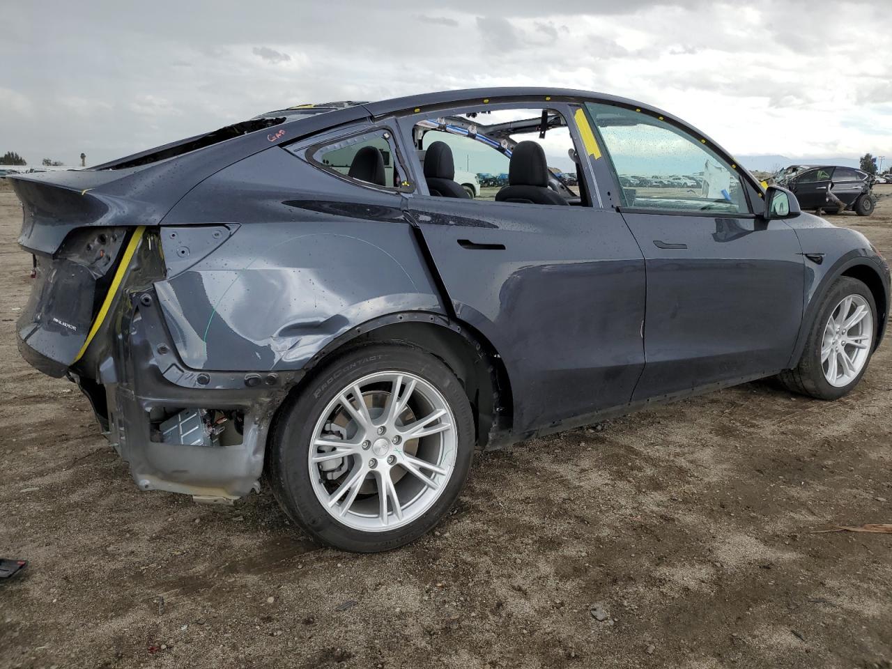 2022 TESLA MODEL Y - Фото 3