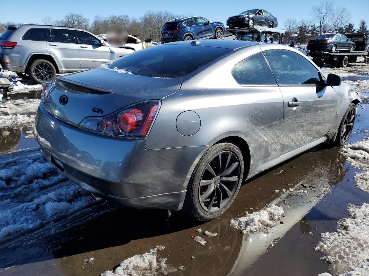 2012 INFINITI G37 - Image 3