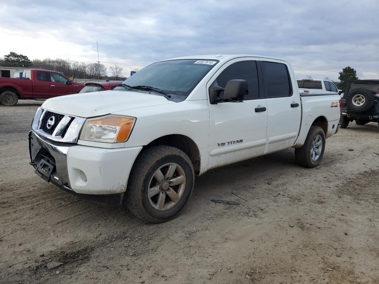 2013 NISSAN TITAN S car image