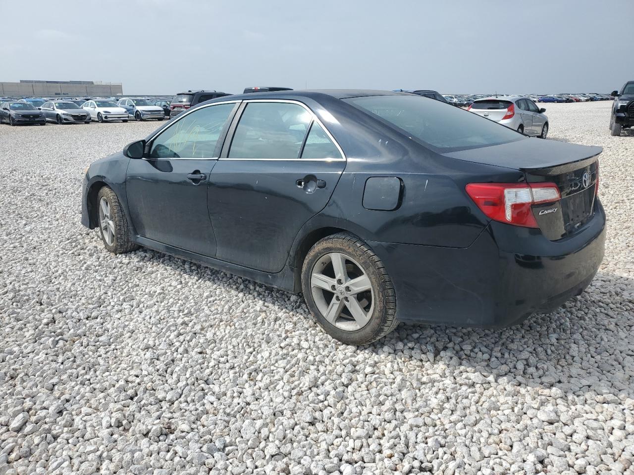 2013 TOYOTA CAMRY L - Фото 3