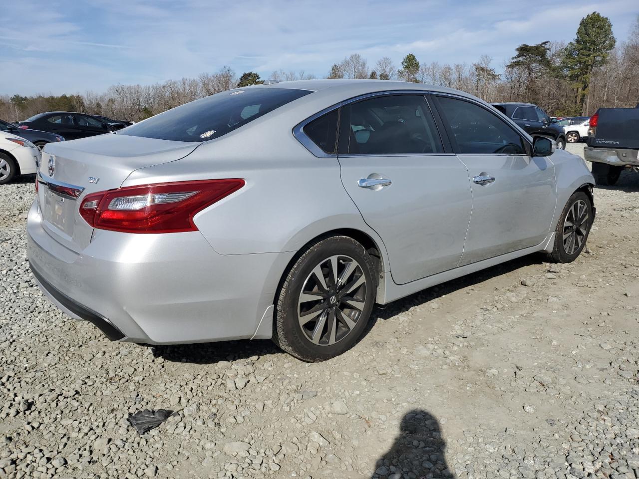 2018 NISSAN ALTIMA 2.5 - Фото 3