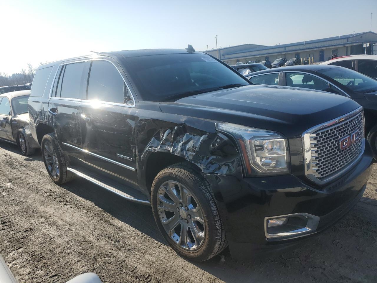 2016 GMC YUKON DENA - Фото 4