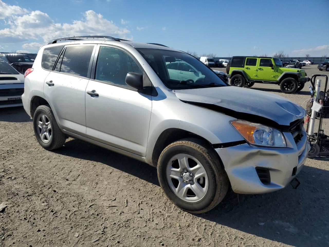 2011 TOYOTA RAV4 - Image 4